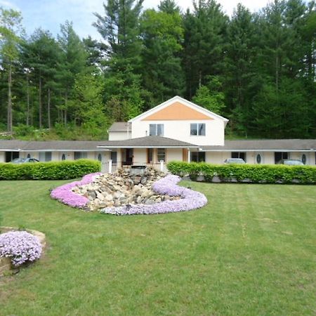 Hitching Post Country Motel Cornwall ภายนอก รูปภาพ