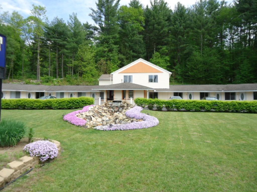 Hitching Post Country Motel Cornwall ภายนอก รูปภาพ