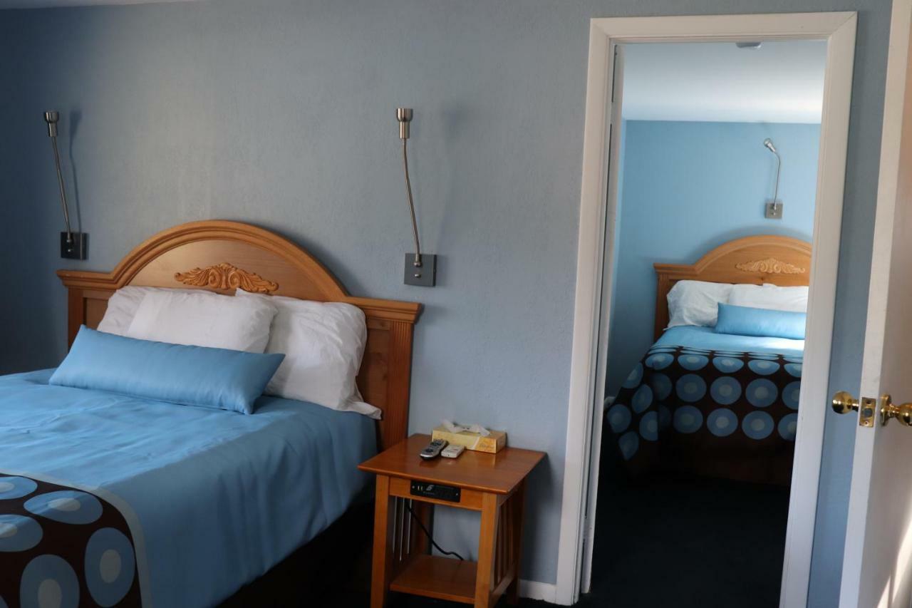 Hitching Post Country Motel Cornwall ภายนอก รูปภาพ