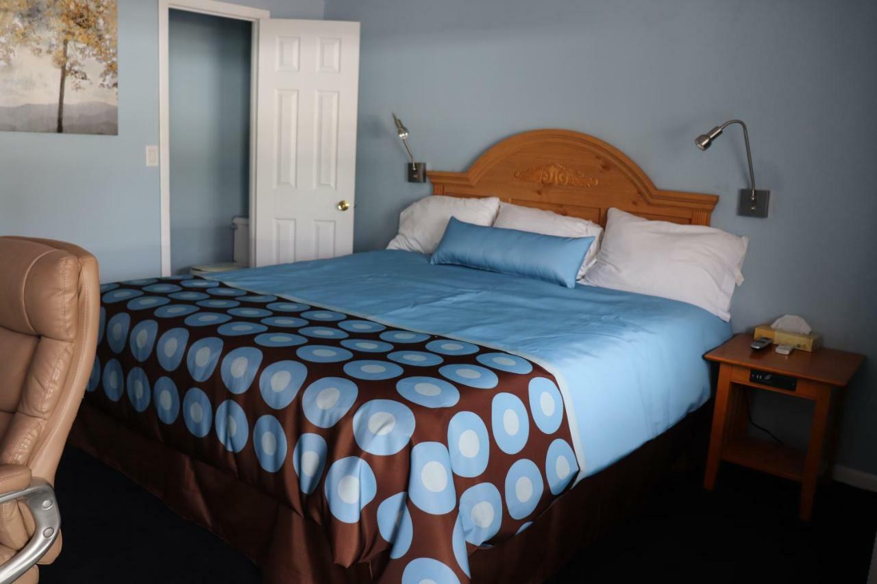 Hitching Post Country Motel Cornwall ภายนอก รูปภาพ