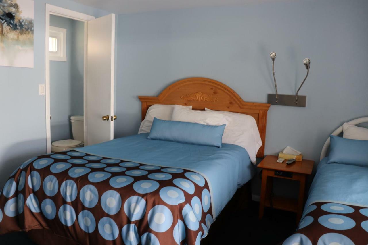 Hitching Post Country Motel Cornwall ภายนอก รูปภาพ