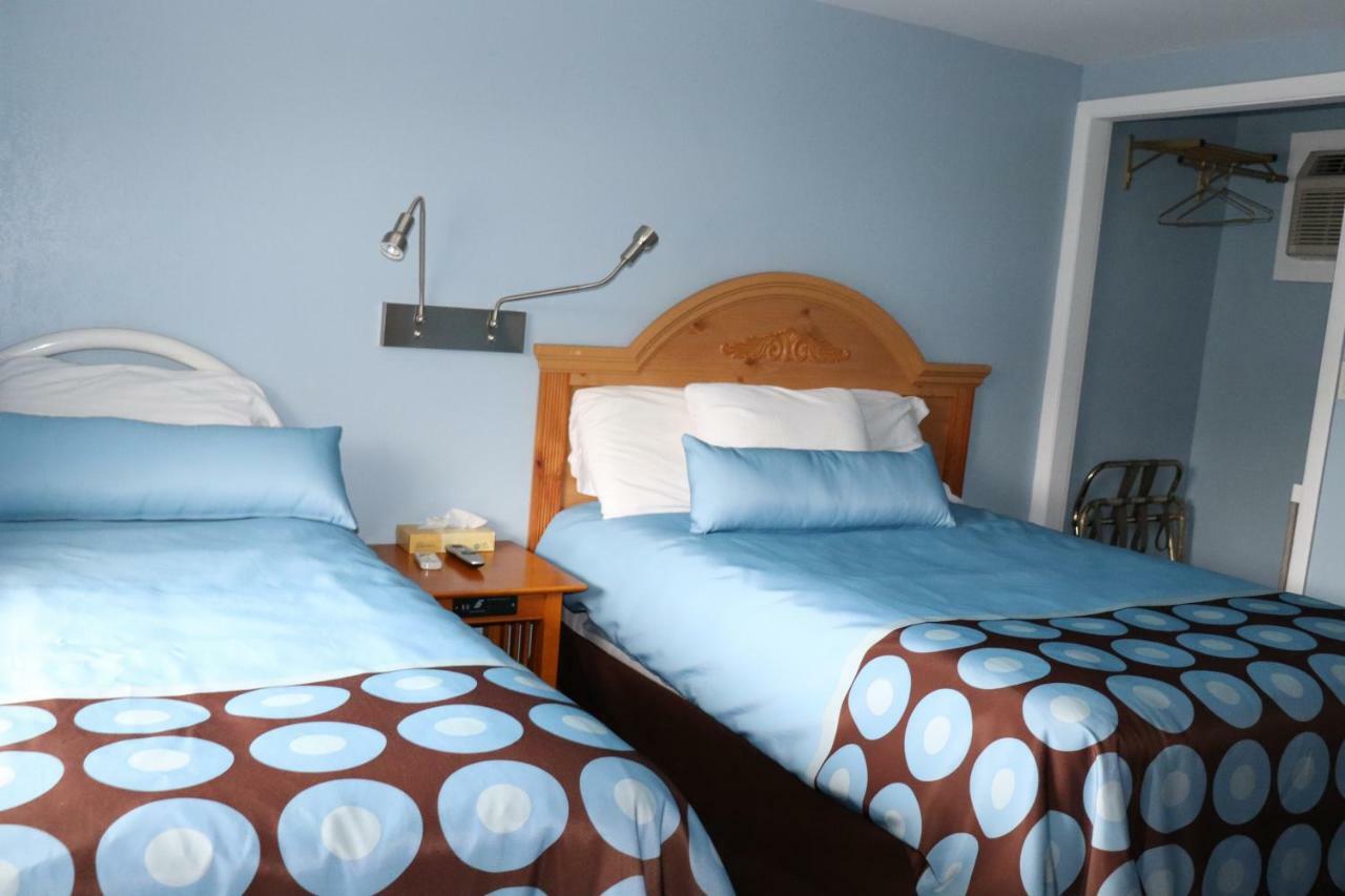 Hitching Post Country Motel Cornwall ภายนอก รูปภาพ
