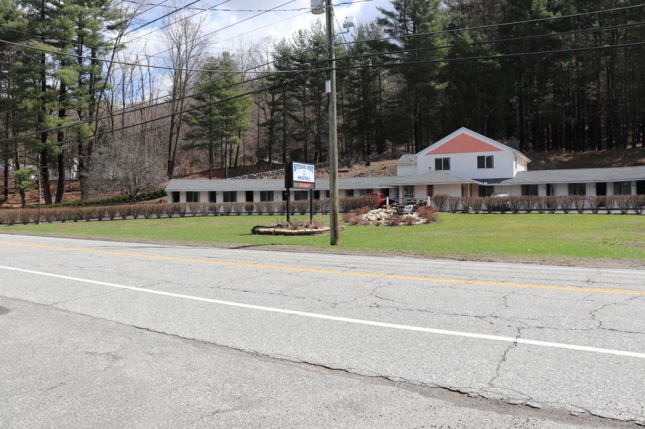Hitching Post Country Motel Cornwall ภายนอก รูปภาพ