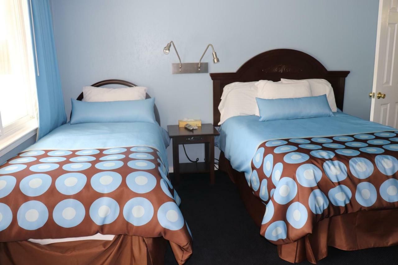 Hitching Post Country Motel Cornwall ภายนอก รูปภาพ