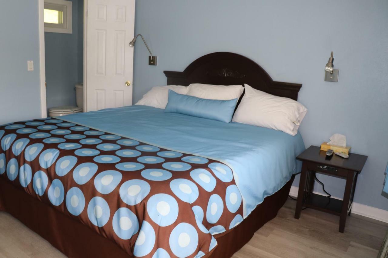 Hitching Post Country Motel Cornwall ภายนอก รูปภาพ