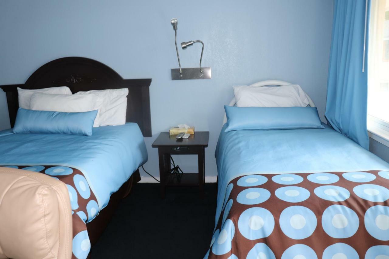 Hitching Post Country Motel Cornwall ภายนอก รูปภาพ
