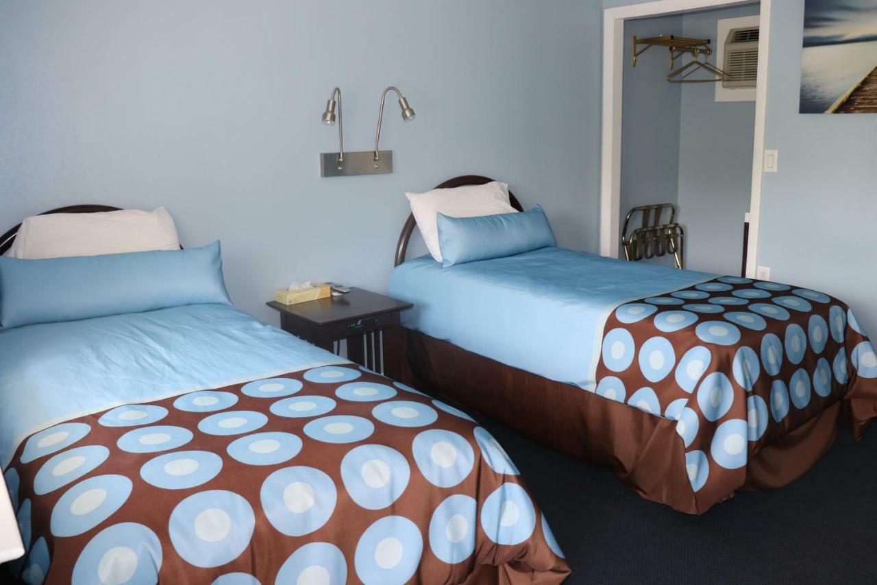 Hitching Post Country Motel Cornwall ภายนอก รูปภาพ