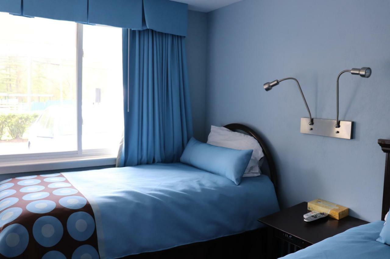 Hitching Post Country Motel Cornwall ภายนอก รูปภาพ