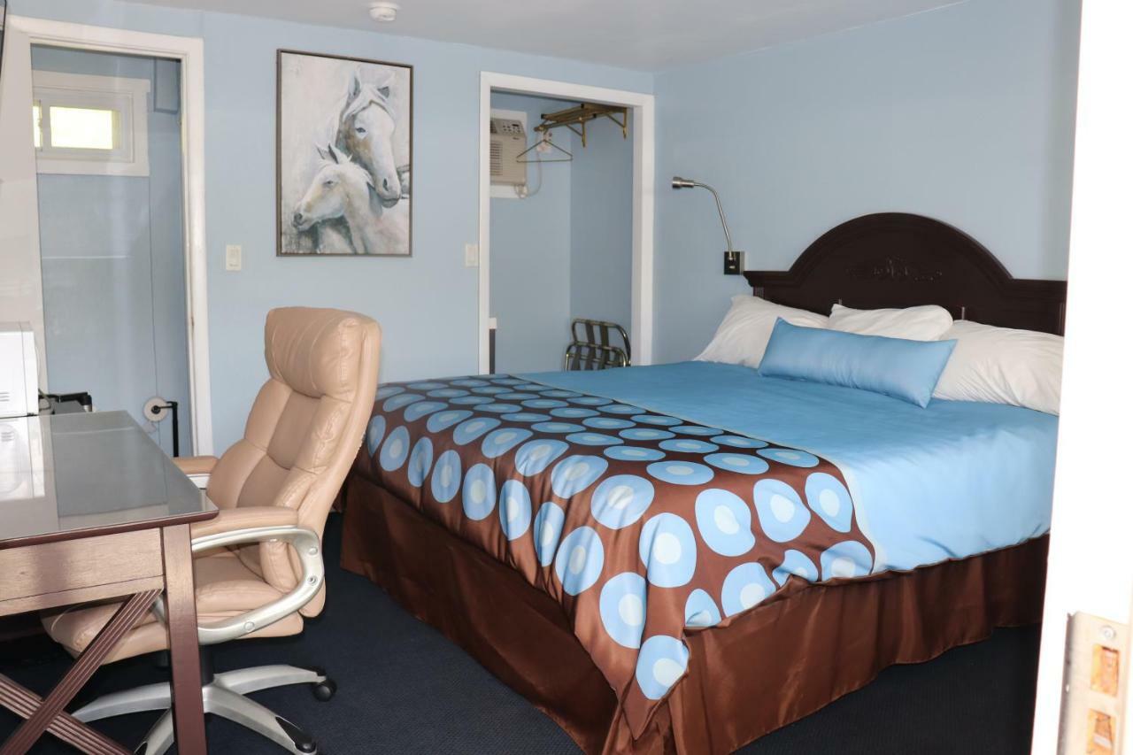 Hitching Post Country Motel Cornwall ภายนอก รูปภาพ